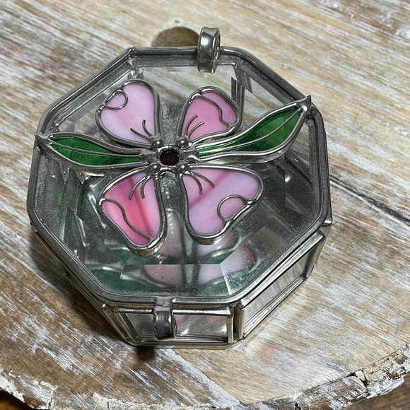Vintage Glass Floral trinket box - Picture 2 of 11